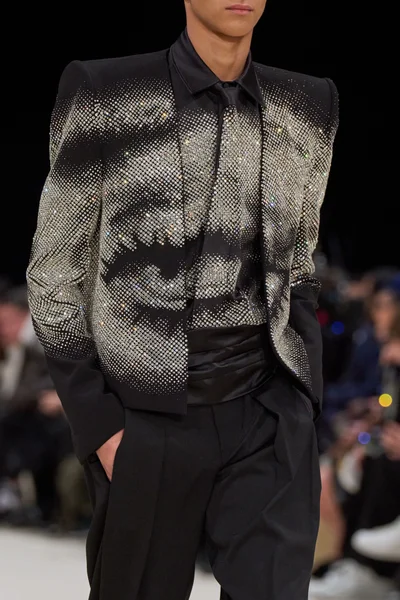 Look 47